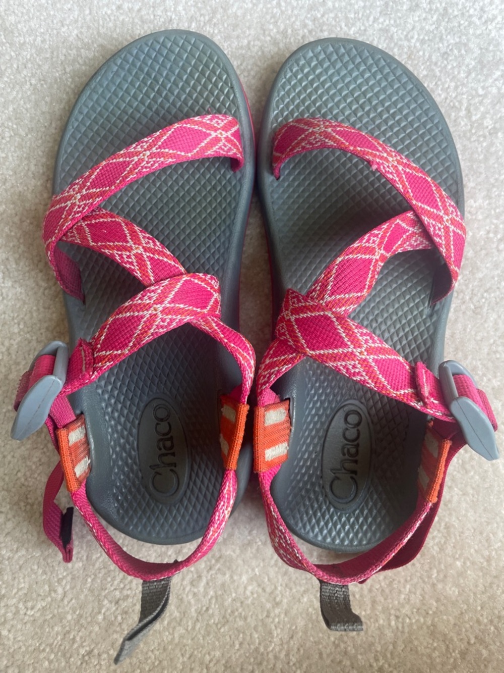 Chaco Kids’ Pink Patterned Webbing Sandals with Gray Footbeds